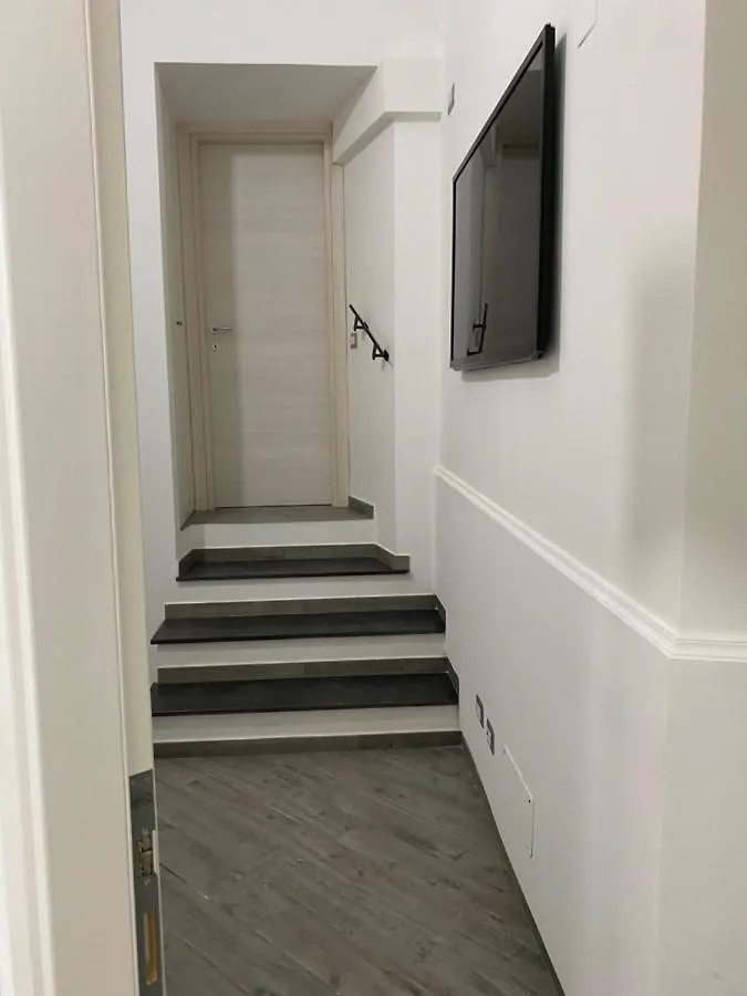 Suites Caracciolo نابولي 0*,  إيطاليا